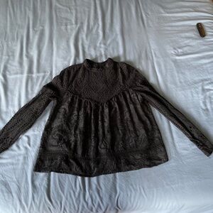 Long sleeve black top